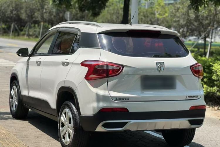 Used Baojun 510 2017 1.5L manual Comfort trim Exterior 2
