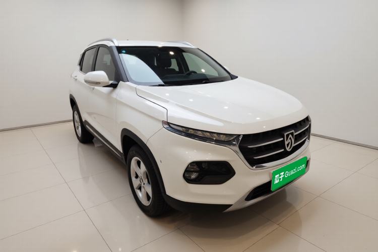 Used Baojun 510 2017 1.5L Automatic Fashion Model Exterior 2