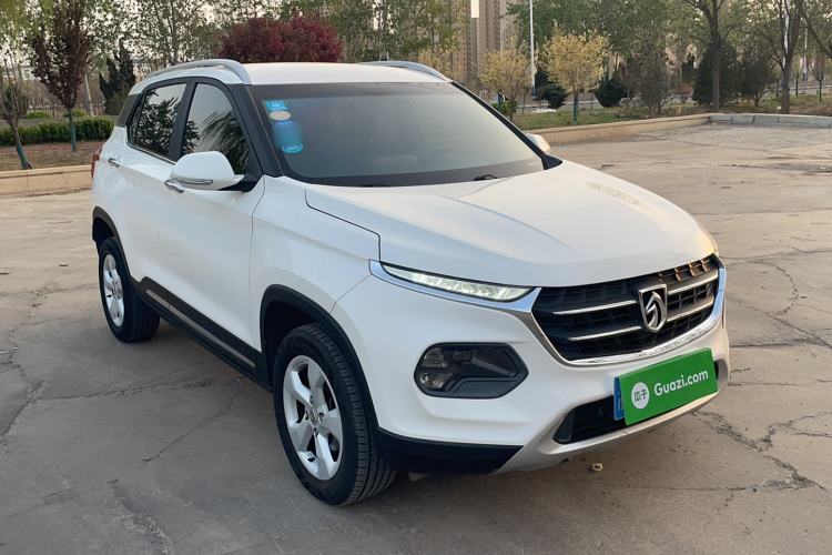 Used Baojun 510 2017 1.5L Manual Fashion Model Exterior 2