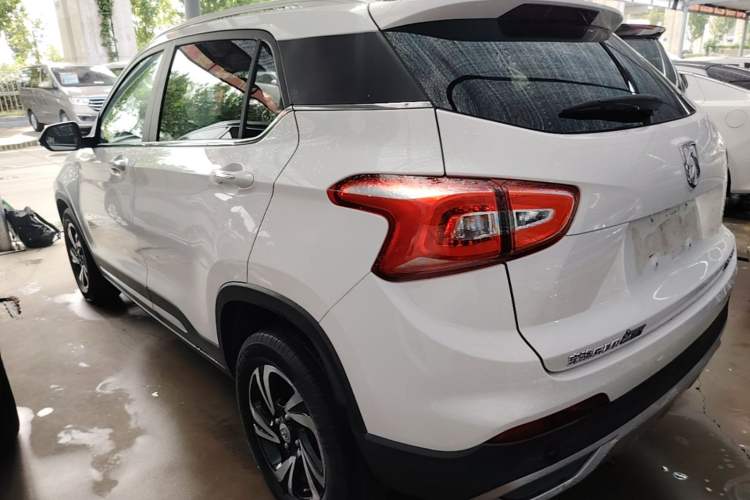Used Baojun 510 2017 1.5L Automatic Luxury Model Exterior 2