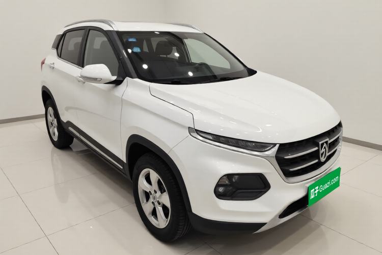 Used Baojun 510 2017 1.5L Automatic Fashion Model Exterior 2