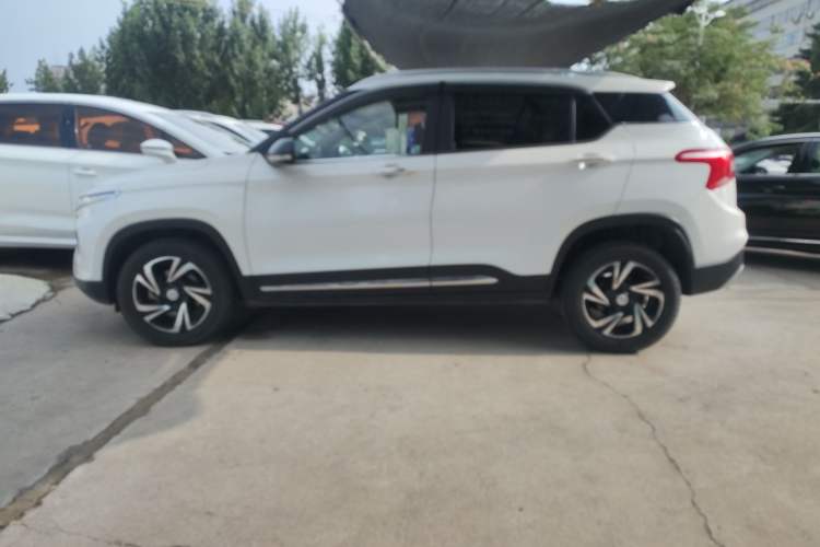 Used Baojun 510 2017 1.5L Manual Luxury Model Exterior 2