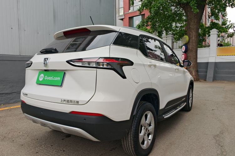 Used Baojun 510 2017 1.5L manual Comfort trim Exterior 3