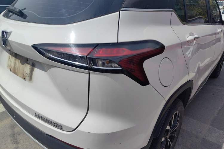 Used Baojun 510 2017 1.5L Manual Luxury Model Exterior 3