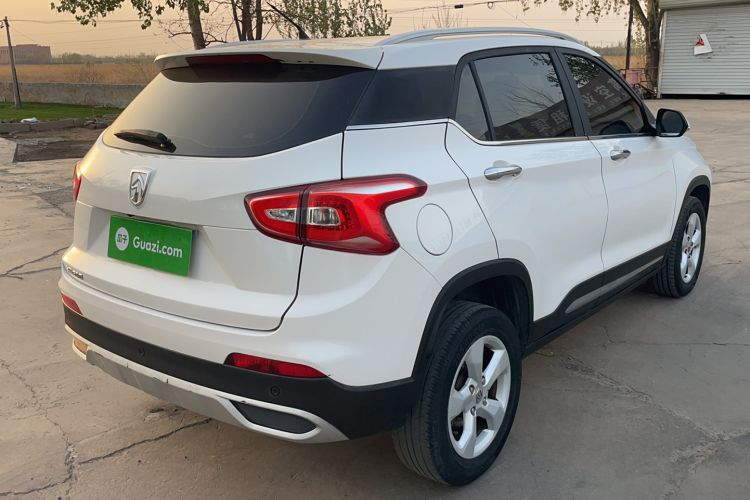 Used Baojun 510 2017 1.5L Manual Fashion Model Exterior 3