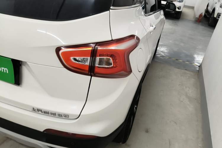 Used Baojun 510 2017 1.5L Automatic Luxury Model Exterior 3