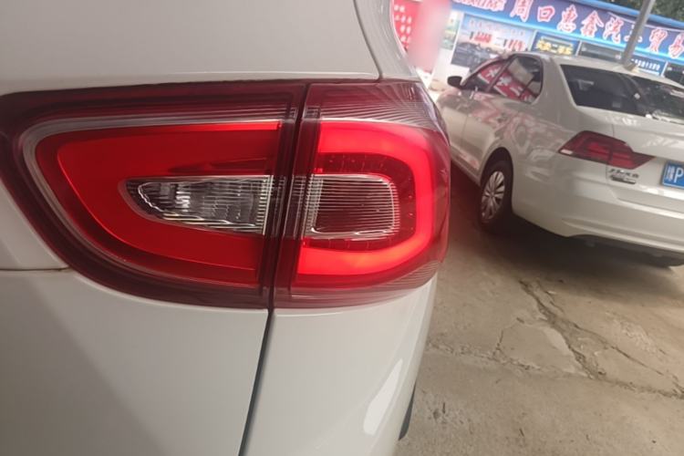Used Baojun 510 2017 1.5L Manual Fashion Model Exterior 3