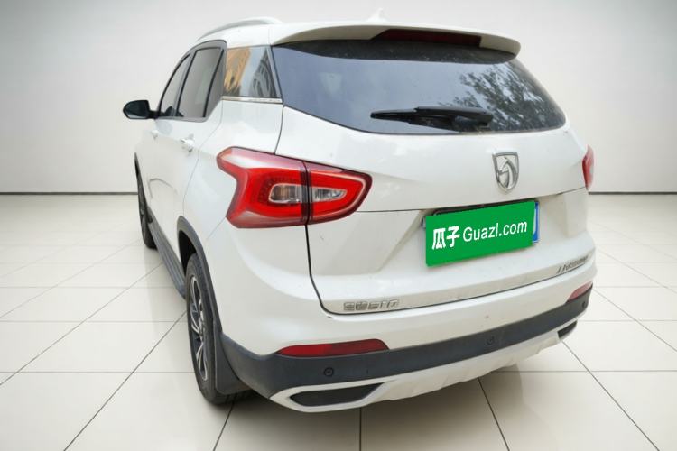 Used Baojun 510 2017 1.5L Manual Luxury Model Exterior 3