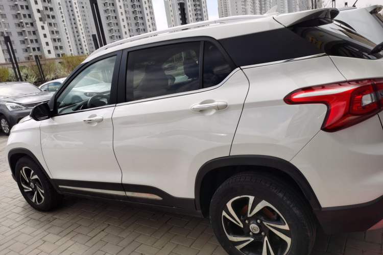 Used Baojun 510 2017 1.5L Manual Luxury Model Exterior 3