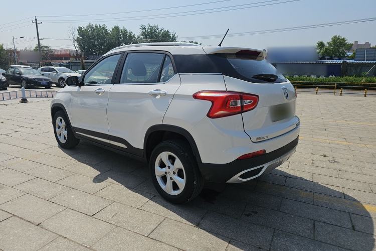 Used Baojun 510 2017 1.5L Manual Fashion Model Exterior 3