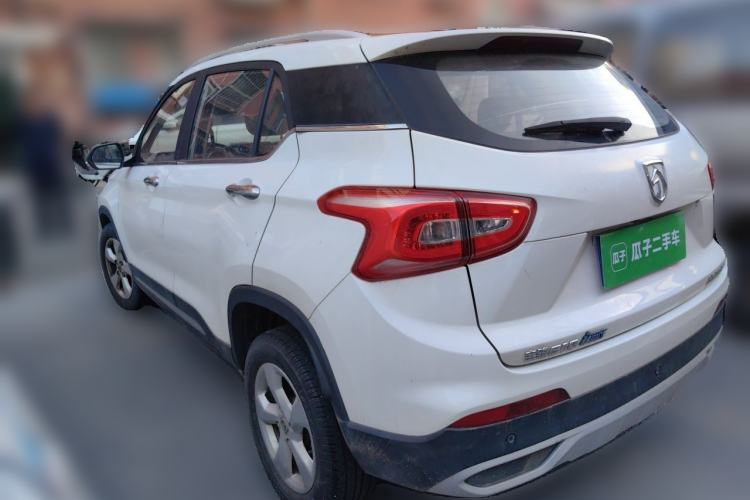 Used Baojun 510 2017 1.5L Automatic Fashion Model Exterior 3