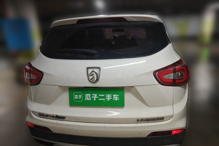 Used Baojun 510 2017 1.5L Manual Fashion Model Exterior 4