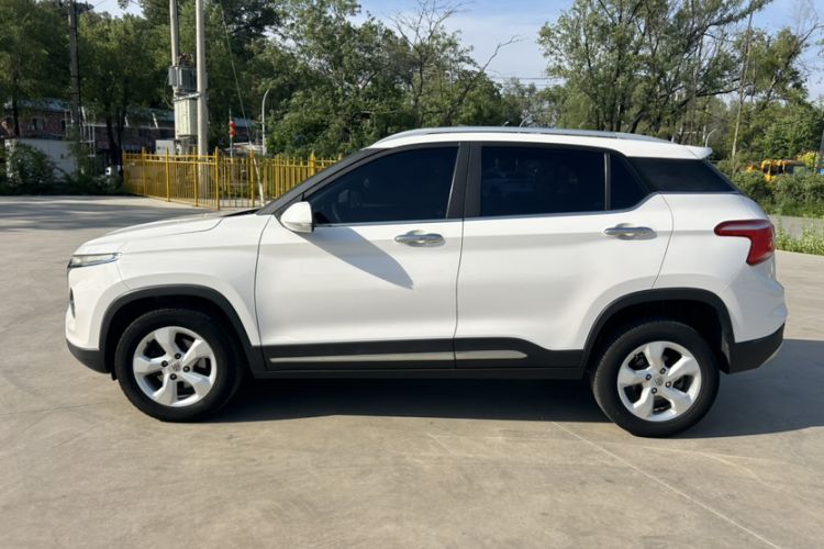 Used Baojun 510 2017 1.5L Manual Fashion Model Exterior 4