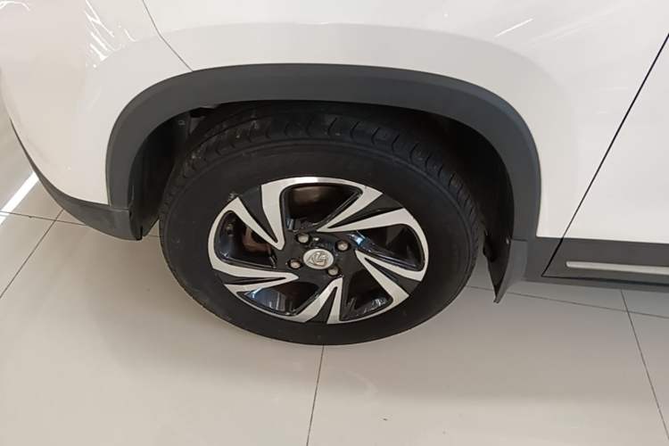 Used Baojun 510 2017 1.5L Manual Luxury Model Exterior 4