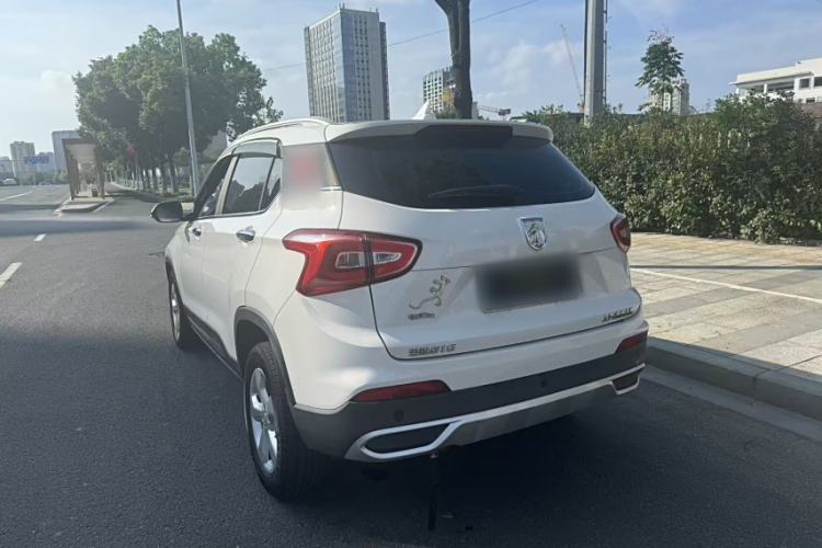 Used Baojun 510 2017 1.5L Manual Fashion Model Exterior 4