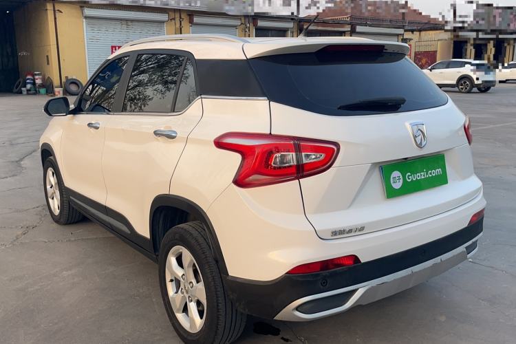 Used Baojun 510 2017 1.5L Manual Fashion Model Exterior 4