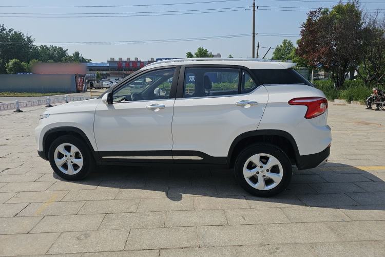 Used Baojun 510 2017 1.5L Manual Fashion Model Exterior 4