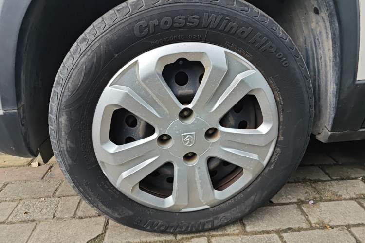 Used Baojun 510 2017 1.5L manual Comfort trim Exterior 4