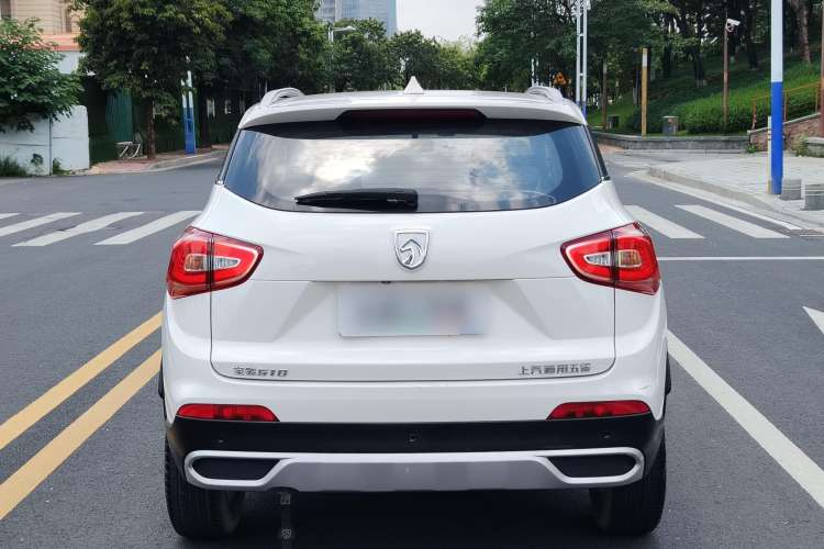 Used Baojun 510 2017 1.5L Manual Fashion Model Exterior 4