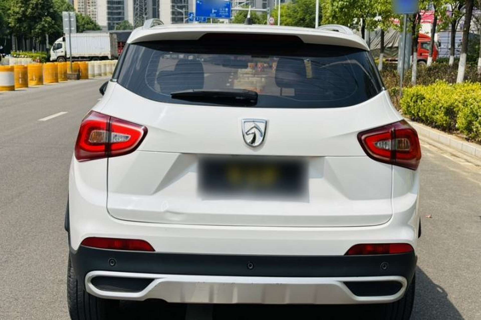Used Baojun 510 2017 1.5L Manual Fashion Model Exterior 4