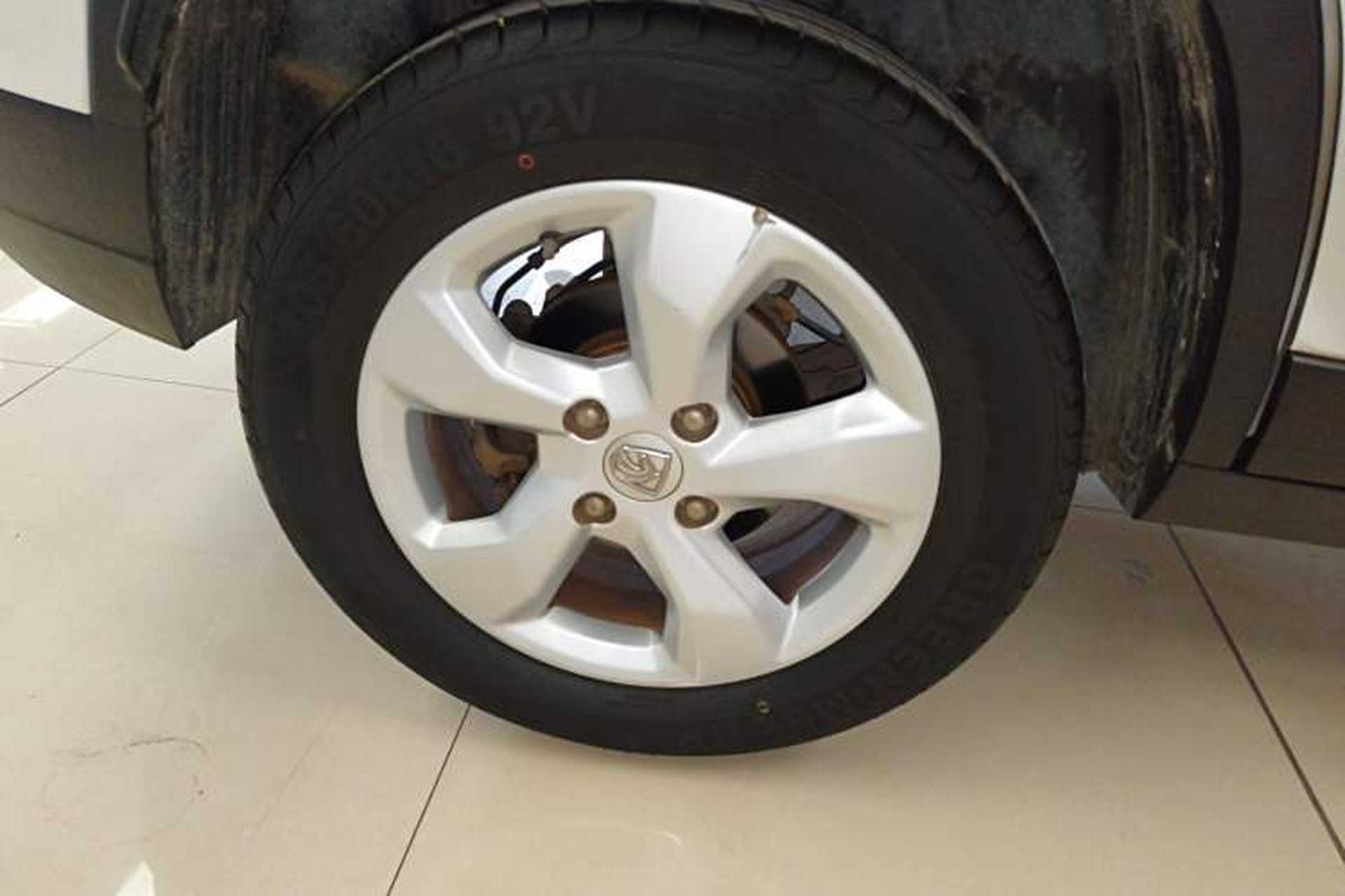 Used Baojun 510 2017 1.5L manual Comfort trim Exterior 5