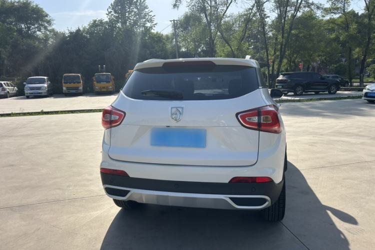 Used Baojun 510 2017 1.5L Manual Fashion Model Exterior 5