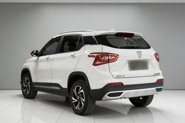 Used Baojun 510 2017 1.5L Manual Luxury Model Exterior 5
