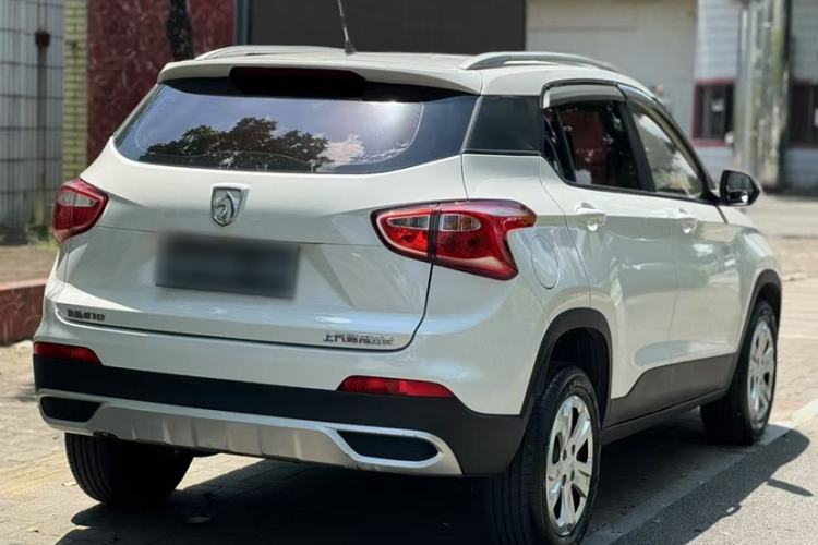 Used Baojun 510 2017 1.5L manual Comfort trim Exterior 5