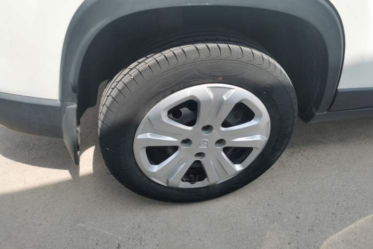 Used Baojun 510 2017 1.5L manual Comfort trim Exterior 5