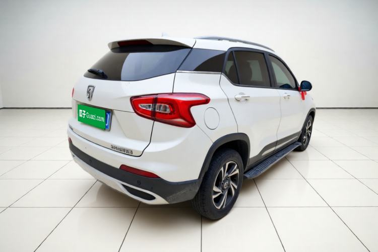 Used Baojun 510 2017 1.5L Manual Luxury Model Exterior 5