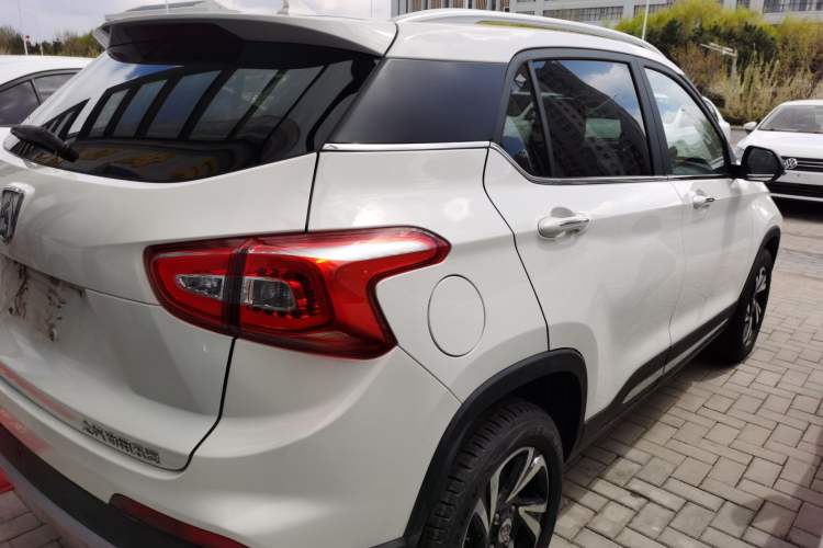 Used Baojun 510 2017 1.5L Manual Luxury Model Exterior 5