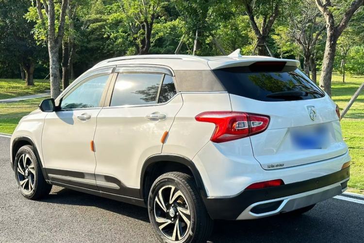 Used Baojun 510 2017 1.5L Manual Luxury Model Exterior 5