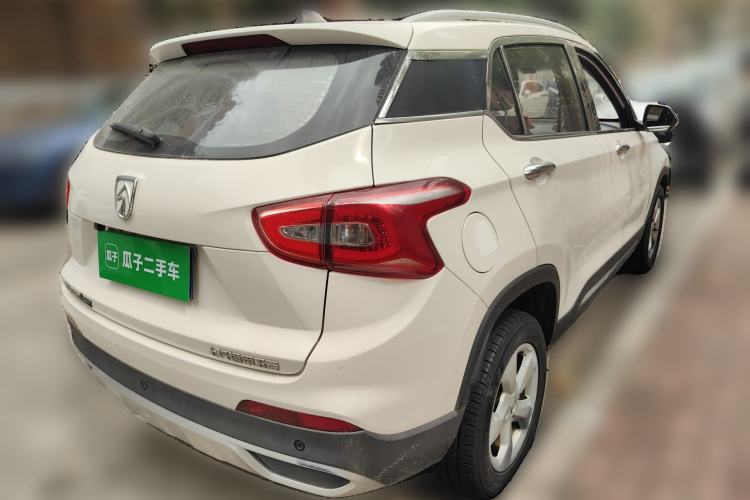 Used Baojun 510 2017 1.5L Automatic Fashion Model Exterior 5