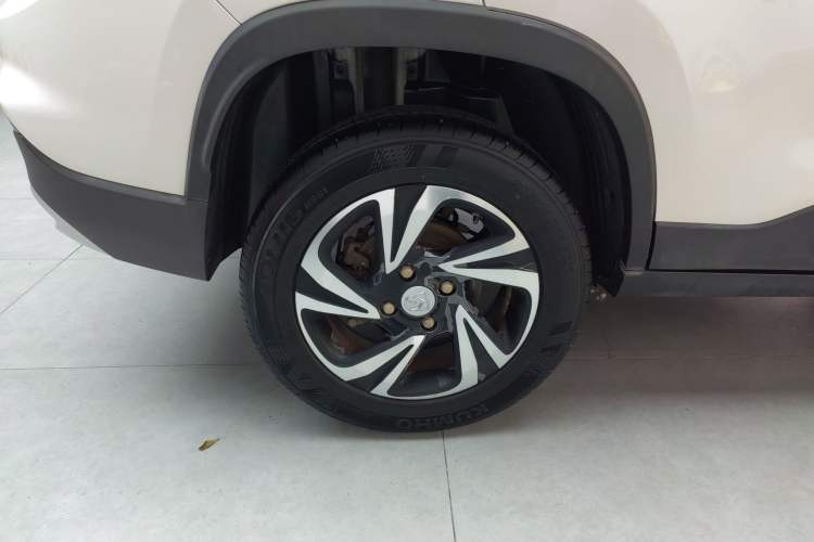Used Baojun 510 2017 1.5L Automatic Luxury Model Exterior 5
