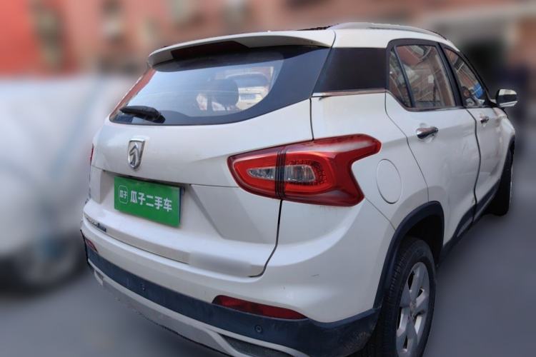 Used Baojun 510 2017 1.5L Automatic Fashion Model Exterior 5
