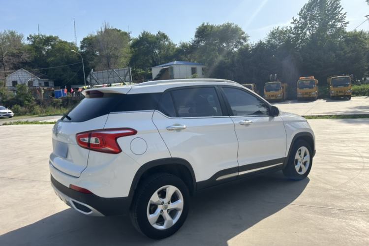 Used Baojun 510 2017 1.5L Manual Fashion Model Exterior 6