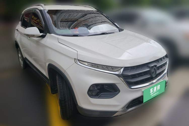 Used Baojun 510 2017 1.5L Manual Fashion Model Exterior 6