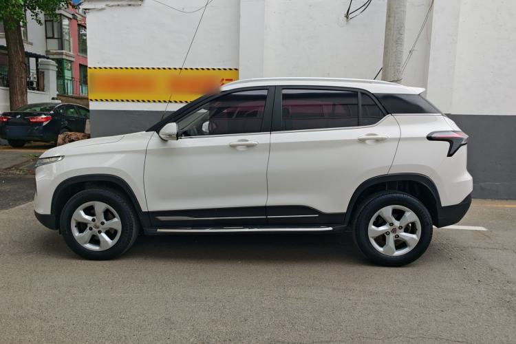 Used Baojun 510 2017 1.5L manual Comfort trim Exterior 8