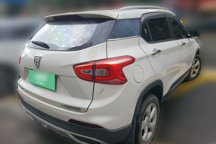 Used Baojun 510 2017 1.5L Manual Fashion Model Exterior 9