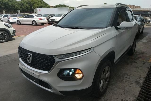 Used Baojun 510 2017 1.5L manual Comfort trim