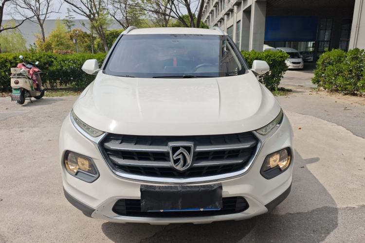 Used Baojun 510 2017 1.5L Manual Fashion Model Front