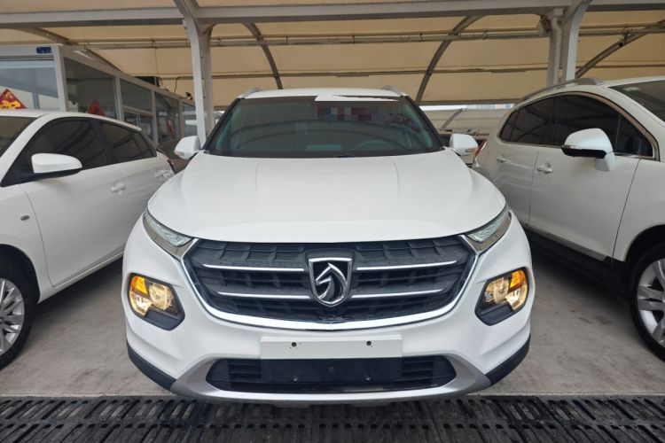 Used Baojun 510 2017 1.5L Manual Fashion Model Front