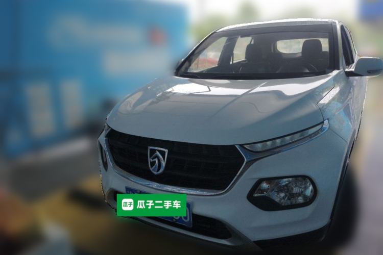 Used Baojun 510 2017 1.5L manual Comfort trim Front