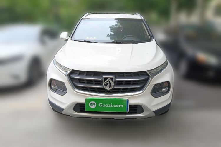 Used Baojun 510 2017 1.5L manual Comfort trim Front