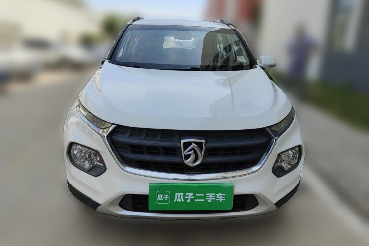 Used Baojun 510 2017 1.5L manual Comfort trim Front