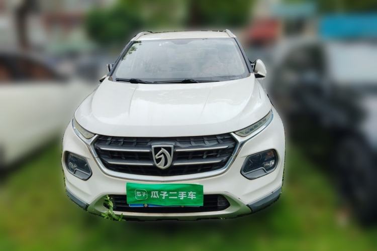 Used Baojun 510 2017 1.5L Manual Fashion Model Front
