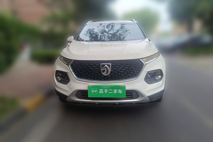 Used Baojun 510 2017 1.5L manual Comfort trim Front
