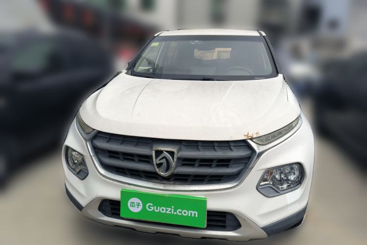 Used Baojun 510 2017 1.5L manual Comfort trim Front