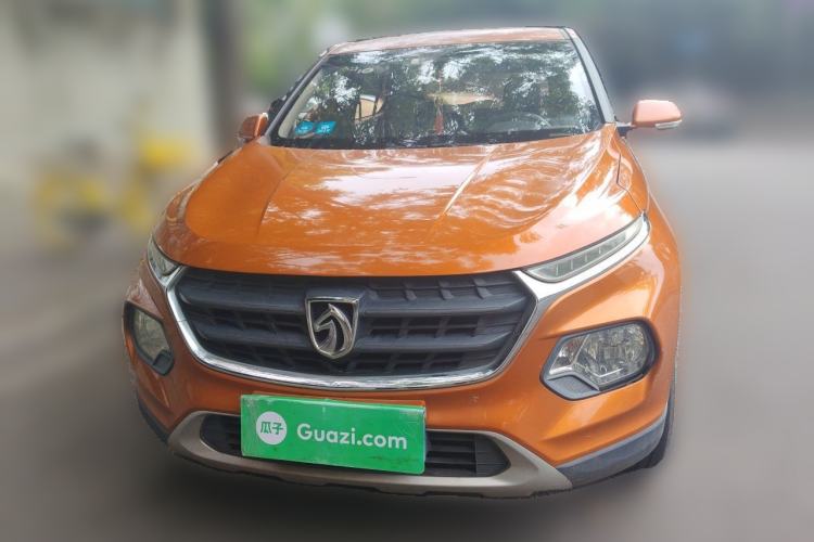 Used Baojun 510 2017 1.5L manual Comfort trim Front
