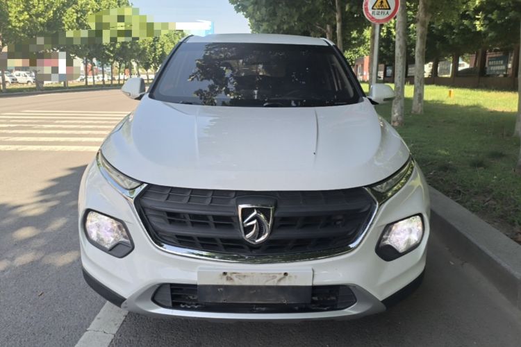 Used Baojun 510 2017 1.5L manual Comfort trim Front